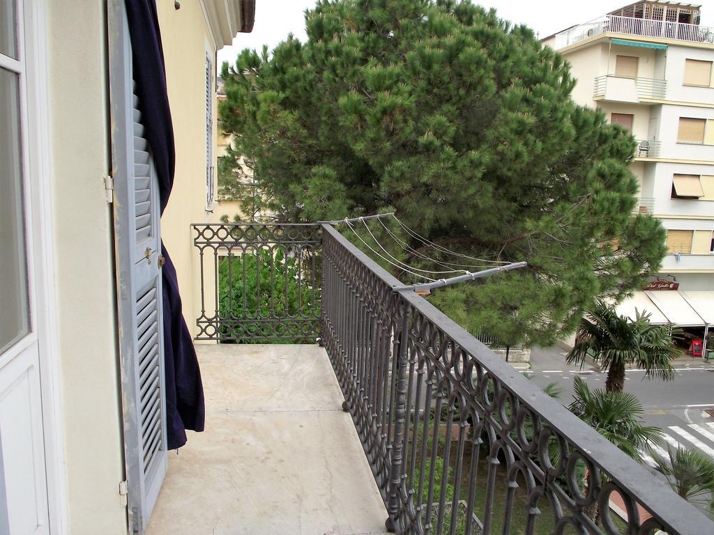 Apartamento Casa Azzurro Pervinca by Holiday World Finale Ligure Exterior foto